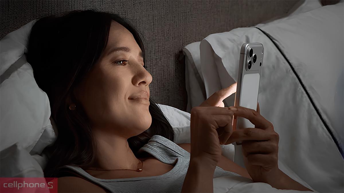 Dán kính cường lực màn hình iPhone 18 Pro/17 Pro ZAGG InvisibleShield XTR6 giảm hư mắt nhờ Eyesafe CPF70