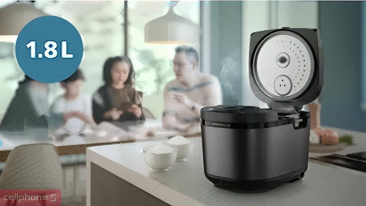 Dung tích lớn trên nồi cơm điện tử Philips HD4814/31 phục vụ gia đình đông thành viên