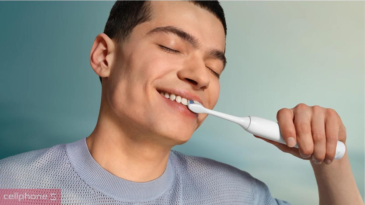 Bàn chải đánh răng điện Philips Sonicare HX4043 phù hợp với người mới