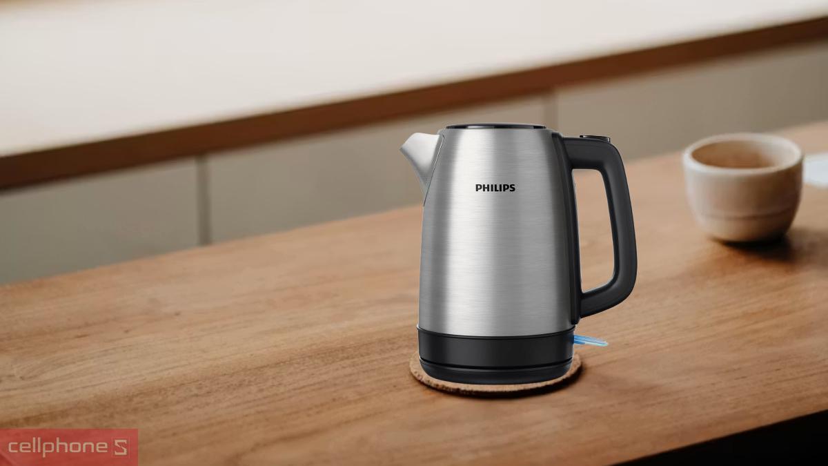 Dung tích 1.7 lít của bình đun Philips HD9350/90 phục vụ cả gia đình