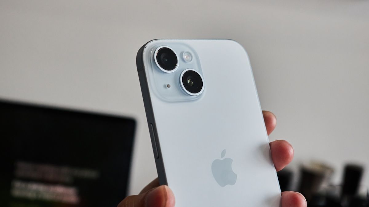 Màu pastel thanh lịch trên iPhone 15 thường