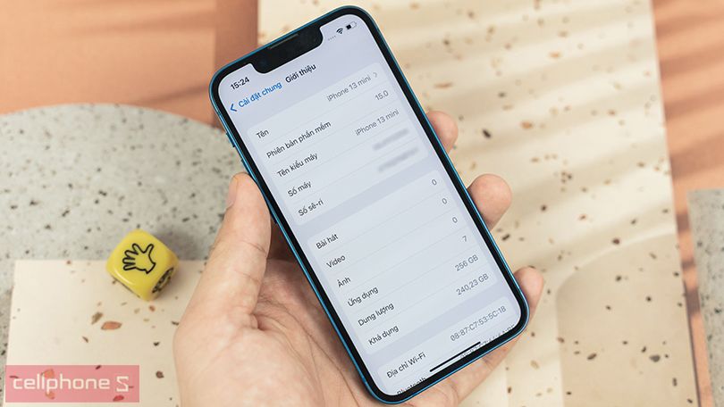 iPhone 13 mini