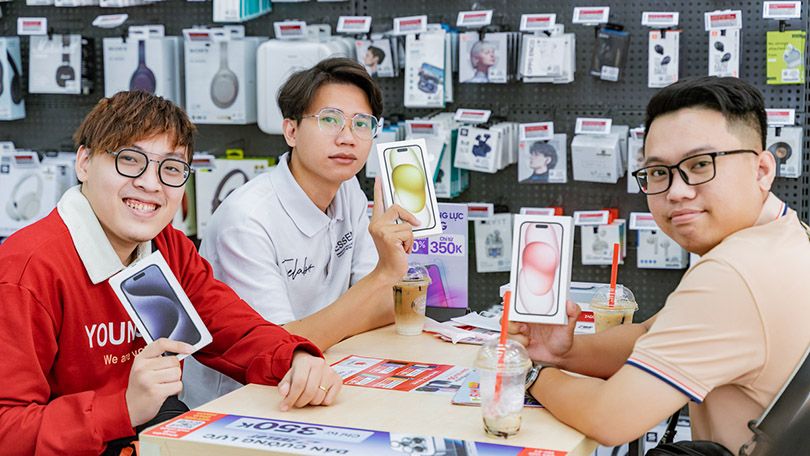 Màn hình iPhone 15 Pro Max 1TB