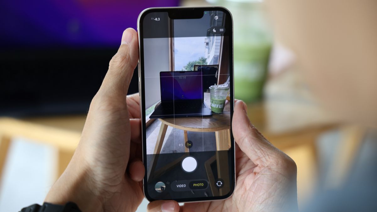 Camera điện thoại iPhone 13