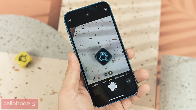 iPhone 13 mini