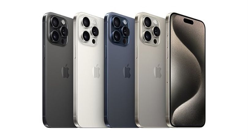 4 màu sắc của iPhone 15 Pro Max lần lượt là: titan tự nhiên, titan trắng, titan đen và titan xanh