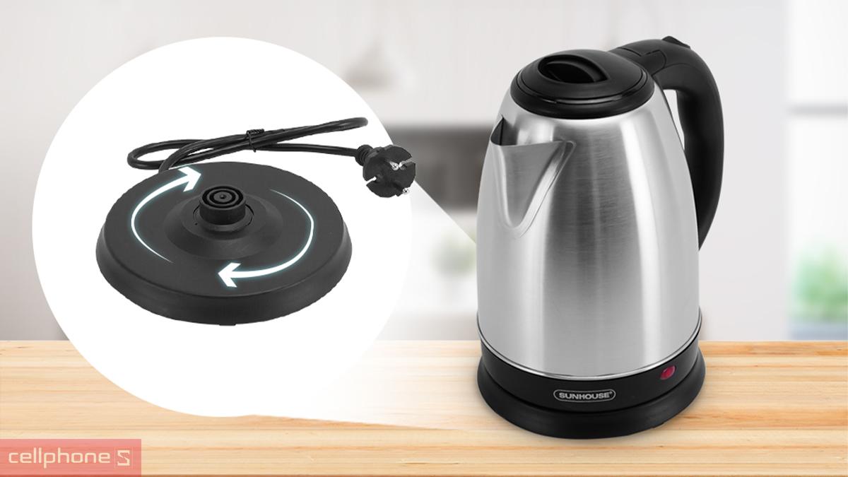 Ấm siêu tốc inox Sunhouse SHD1182GT sở hữu chân đế xoay 360 độ linh hoạt