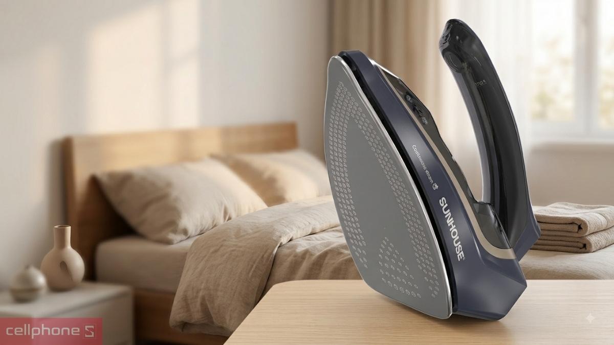 Tiện ích, tính năng an toàn của bàn ủi hơi nước cầm tay Sunhouse SHD2172