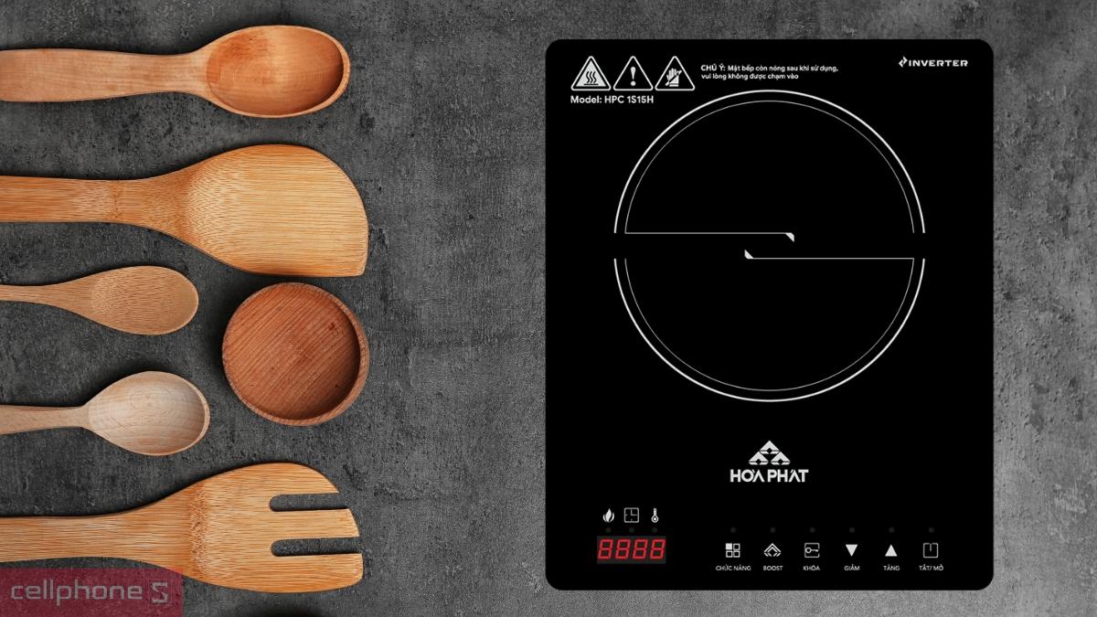 Bề mặt bếp từ đơn Hòa Phát HPC 1S15H được phủ kính Ceramic chịu lực tốt