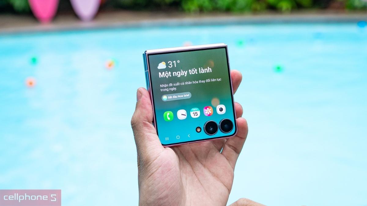 Giá Samsung Galaxy Z Flip 8 tại thị trường Việt Nam