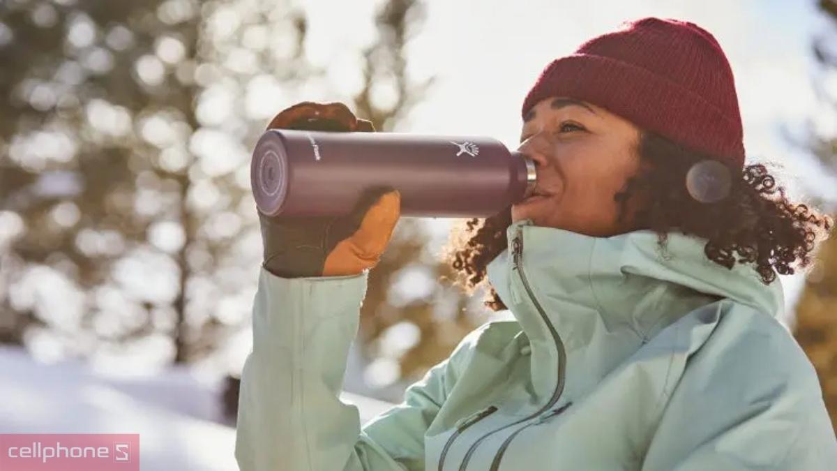 Thiết kế nhỏ gọn, dung tích lớn của Bình giữ nhiệt Hydro Flask Standard Flex Cap 710ml S24SX