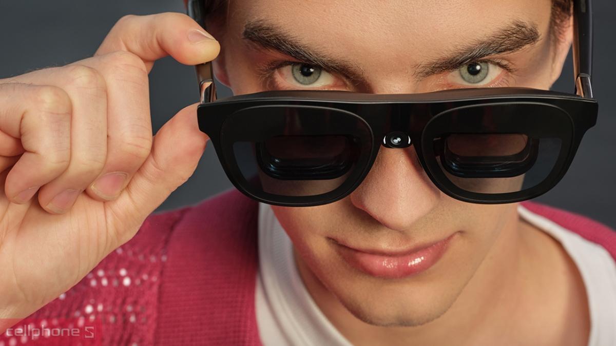 Ghi hình camera XREAL Eye gắn ngoài cho kính AR XREAL