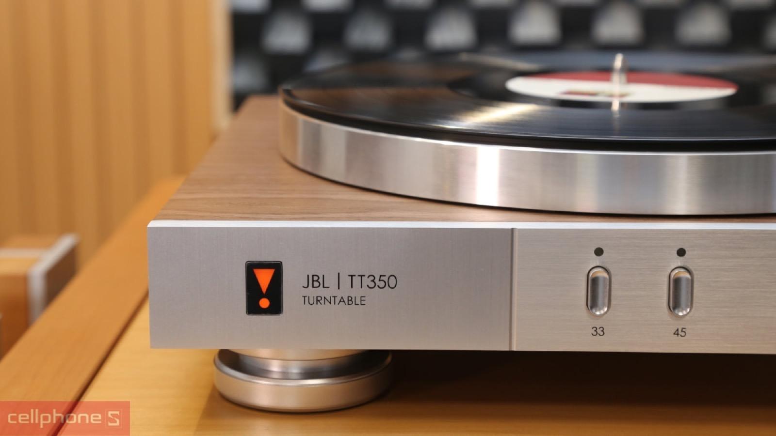 Động cơ truyền động trực tiếp quay ổn định trên đầu đĩa than JBL TT350
