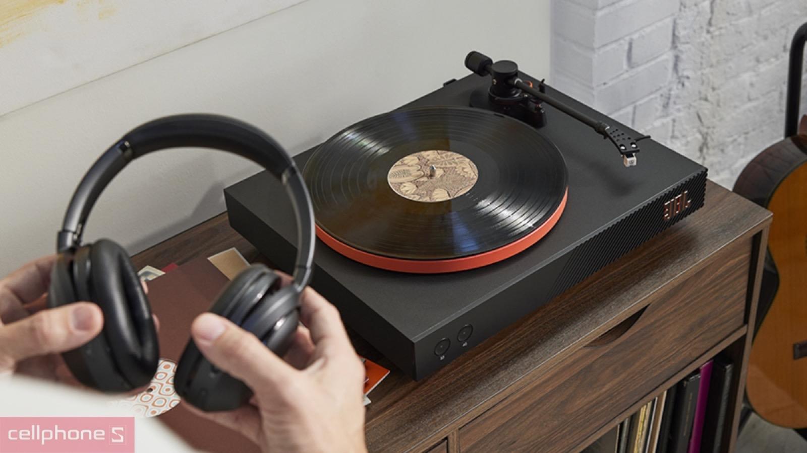 Kết nối Bluetooth ổn định trên đầu đĩa than JBL Spinner BT
