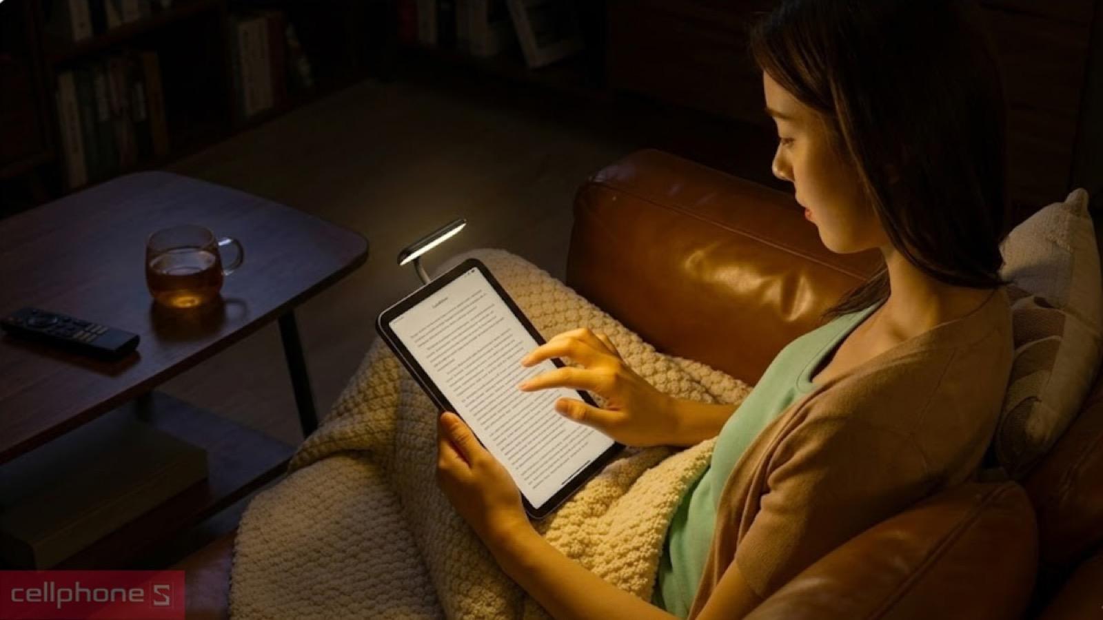 Năm mức nhiệt màu linh hoạt trên đèn LED trợ sáng Ulanzi M10