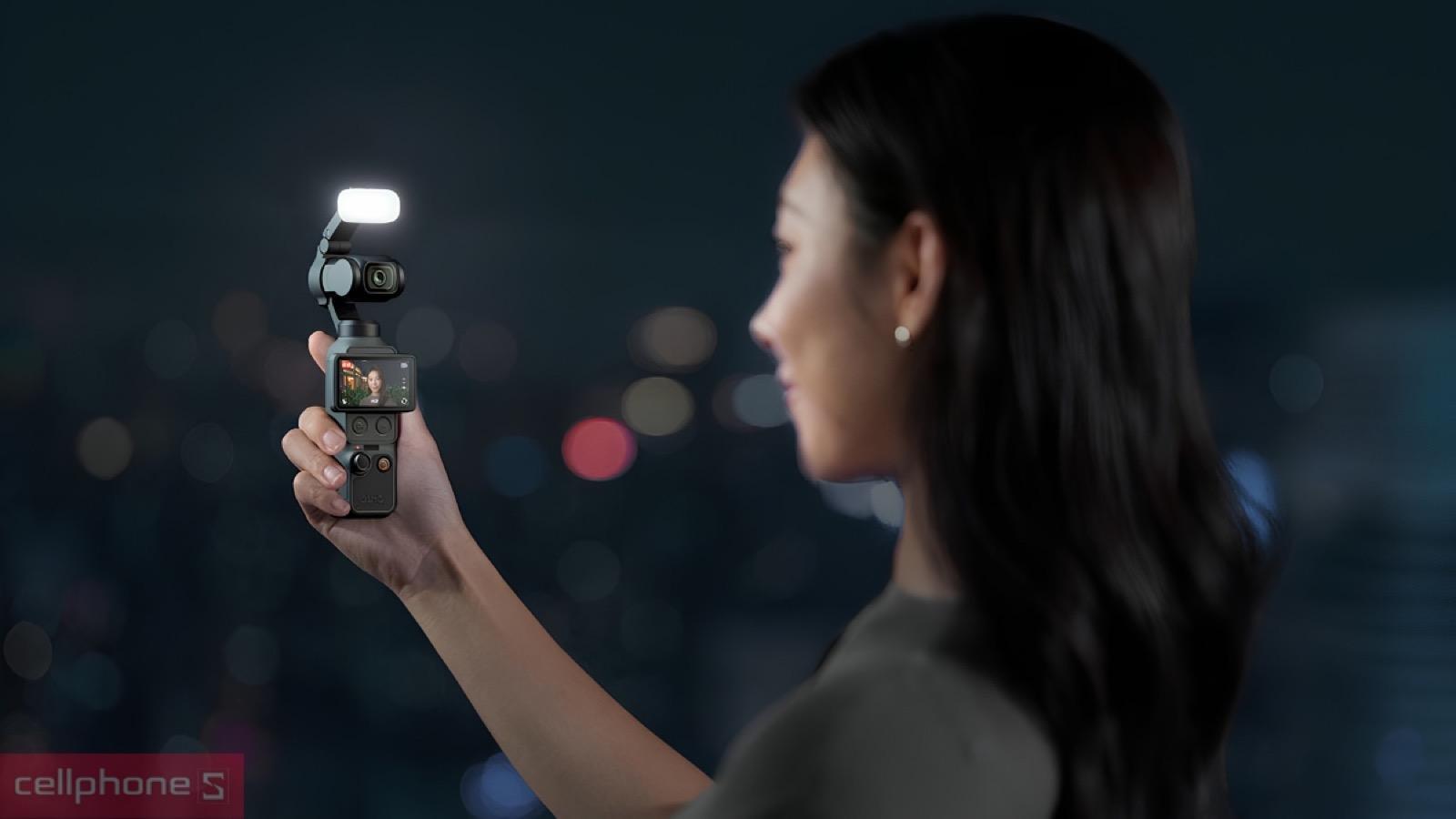 Lưu trữ mở rộng của Combo DJI Osmo Pocket 4 Advanced kèm thẻ nhớ MicroSD Sandisk Creator 128GB