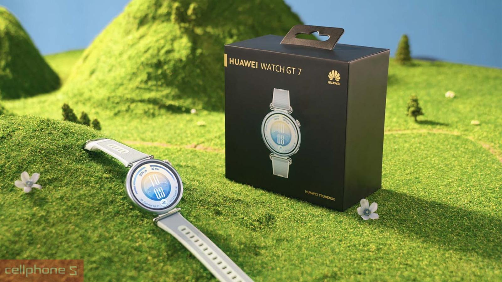 Đồng hồ thông minh Huawei Watch GT 7 đi kèm đế sạc và phụ kiện cần thiết