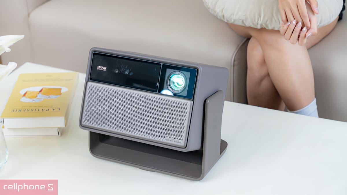 Thiết kế hiện đại cùng chân đế linh hoạt của Máy chiếu XGIMI Horizon 20