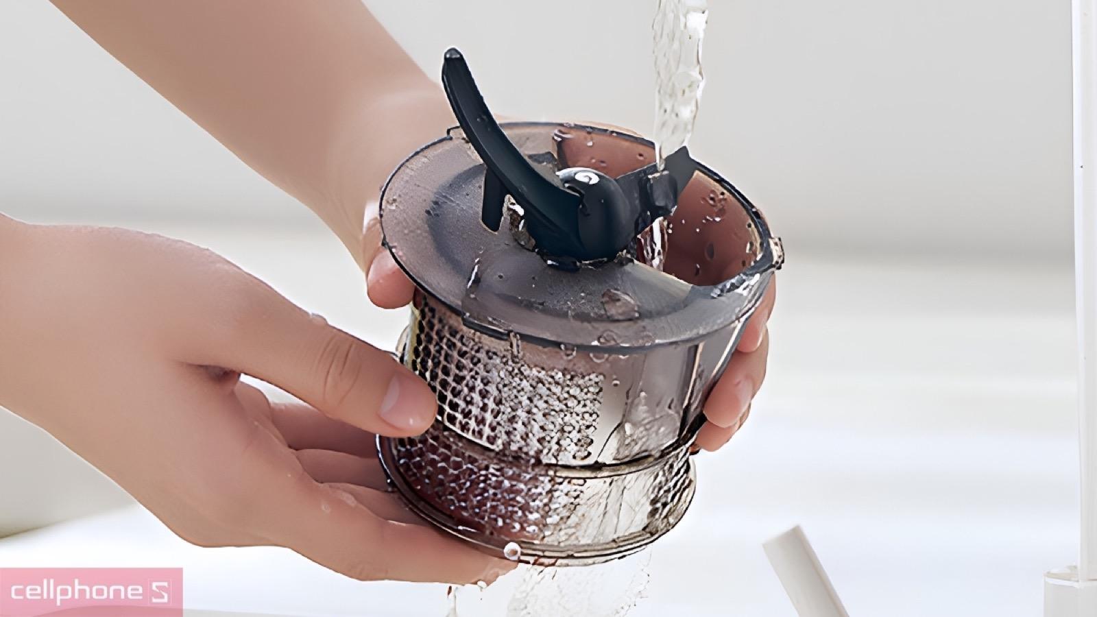 Các bộ phận máy ép chậm Magic Eco AC-148 tháo rời dễ dàng khi vệ sinh