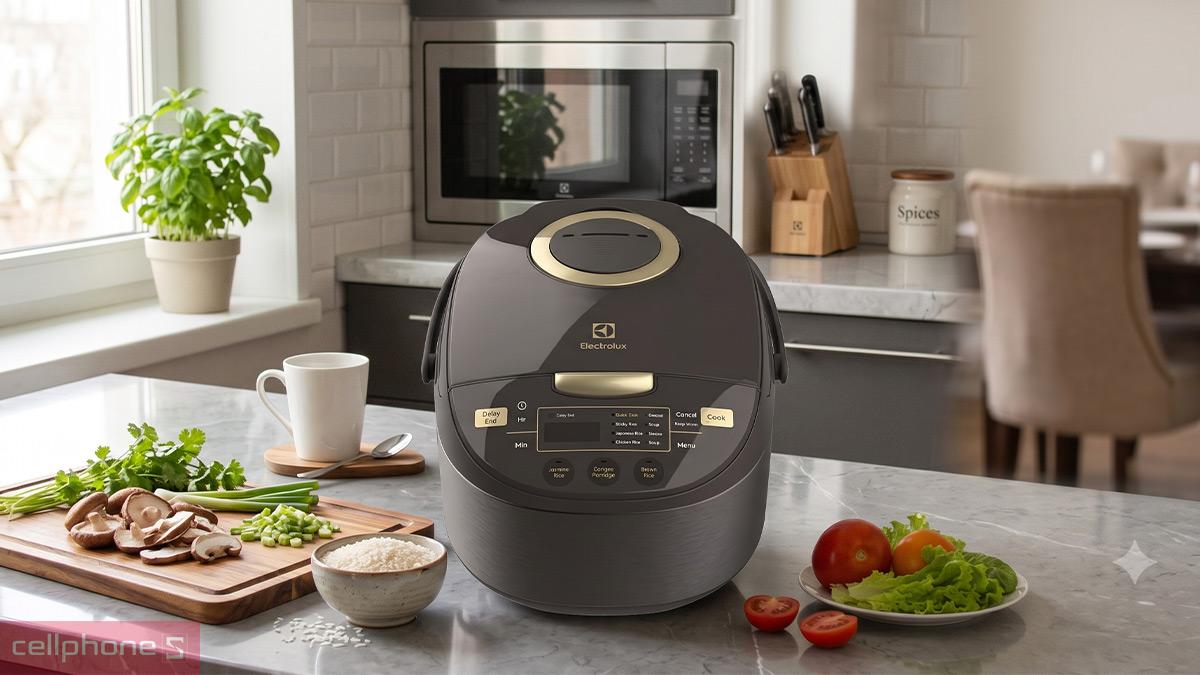 Nồi cơm điện tử Electrolux E7RC1-550K hỗ trợ nhiều chương trình nấu tiện dụng