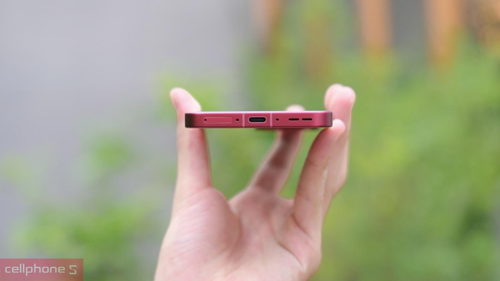 Ảnh chụp thực tế cổng sạc điện thoại OPPO Find X10