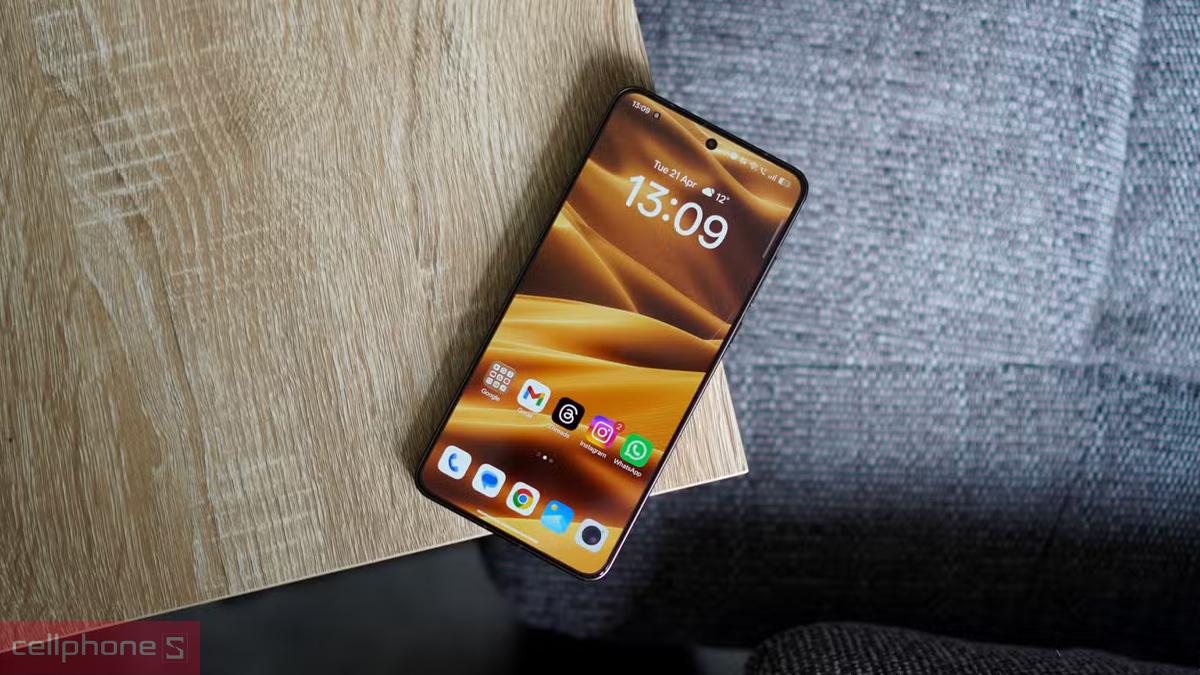 Màn hình AMOLED 6.78 inch 1.5K viền mỏng 1.15mm của OPPO Find X10 Pro Max
