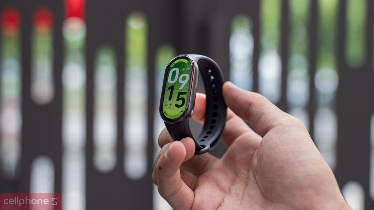 Mặt trước vòng đeo tay thông minh Xiaomi Mi Band 11 NFC với màn hình AMOLED sắc nét